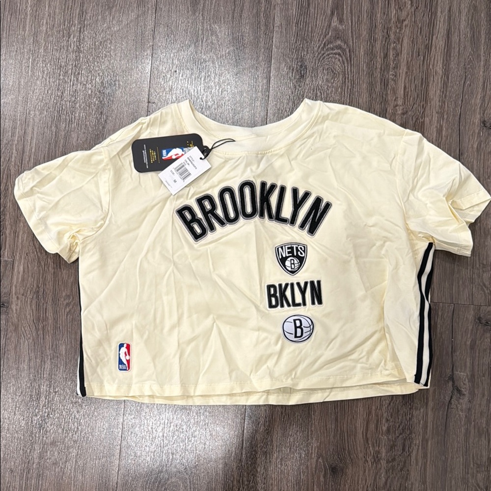 NBA Brooklyn nets Cream Cropped Tee with Black Logos brand new with tags